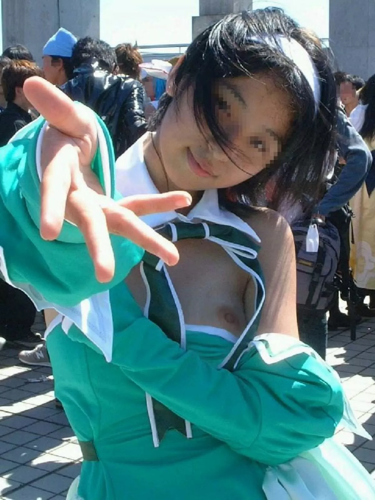コスプレ乳首エロ画像080