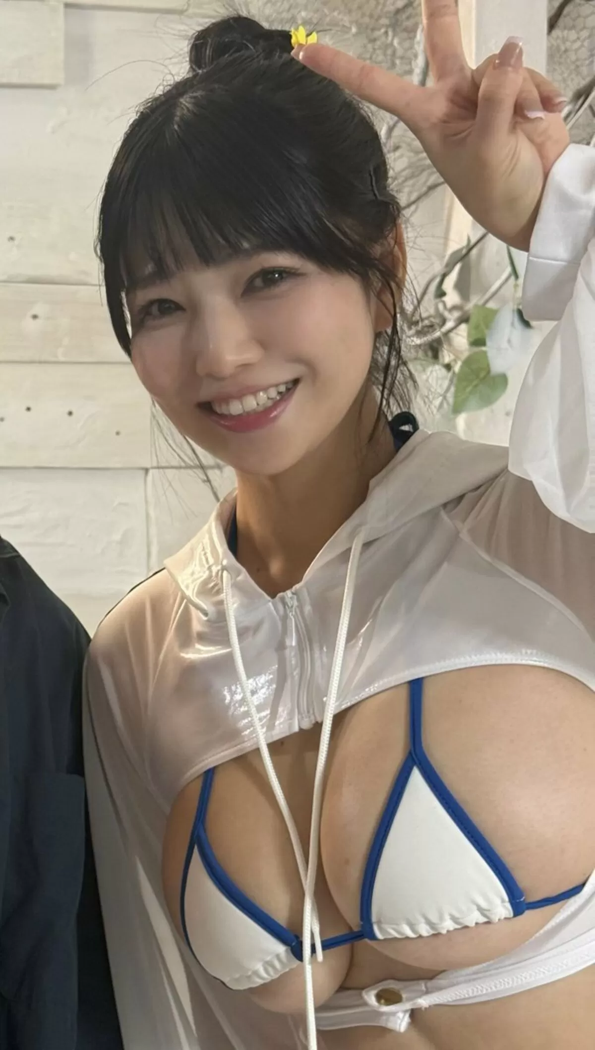 下乳エロ画像031