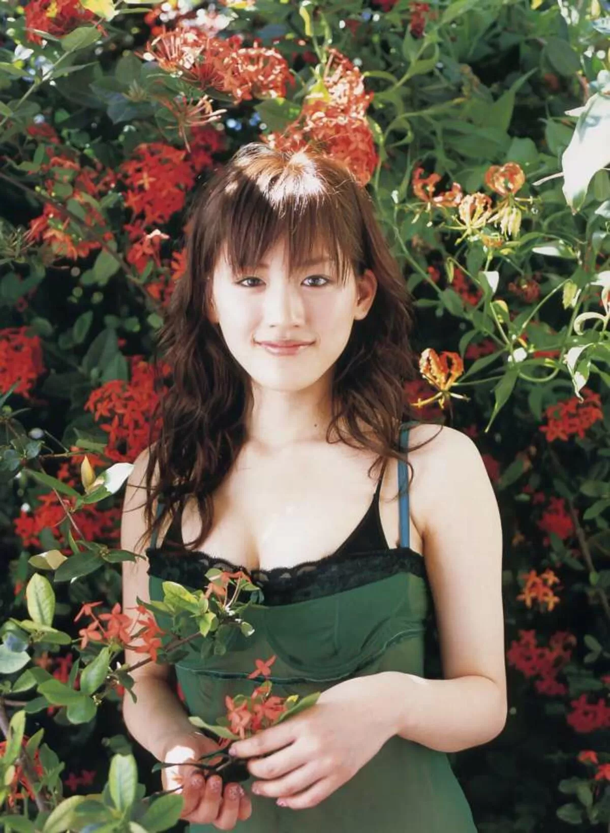 深田恭子おっぱい画像086