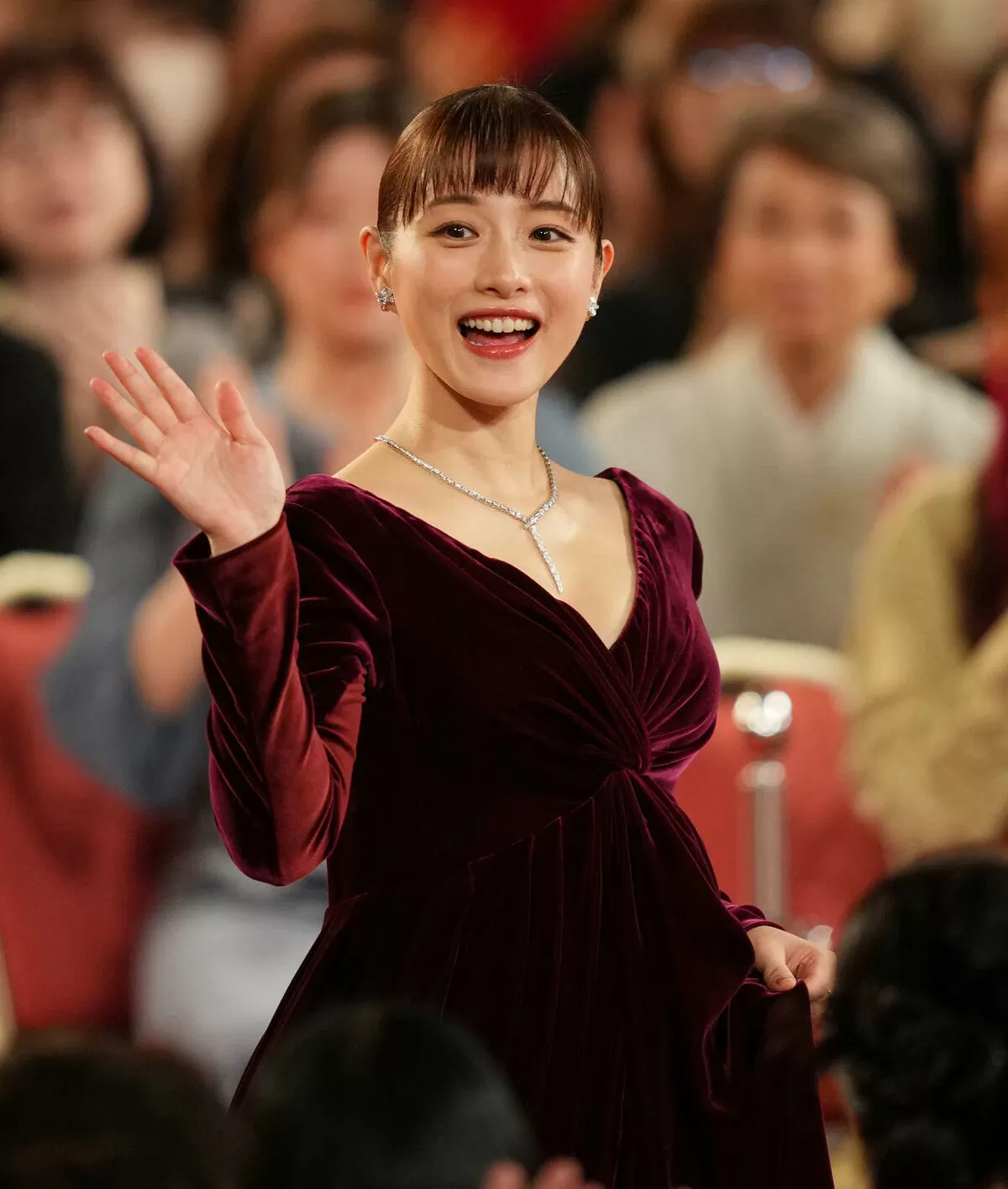 石原さとみのおっぱい画像006