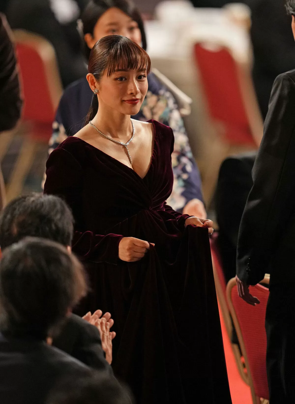 石原さとみのおっぱい画像008