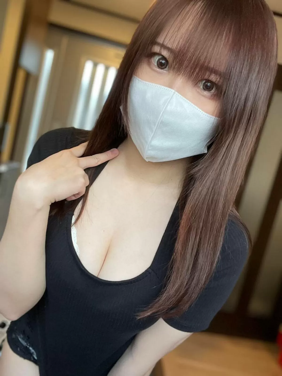 着衣巨乳エロ画像010