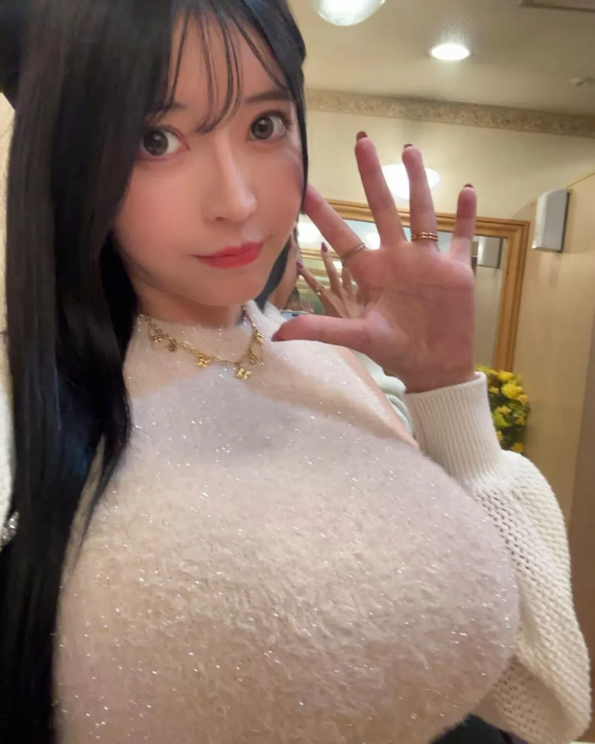 着衣巨乳エロ画像026