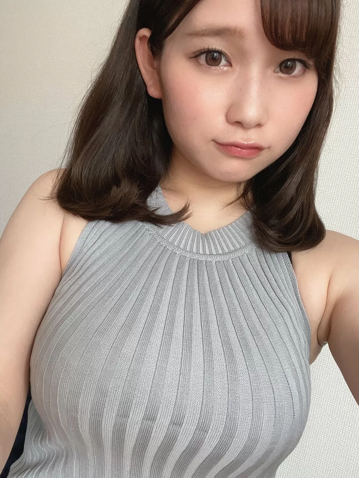 着衣巨乳エロ画像045