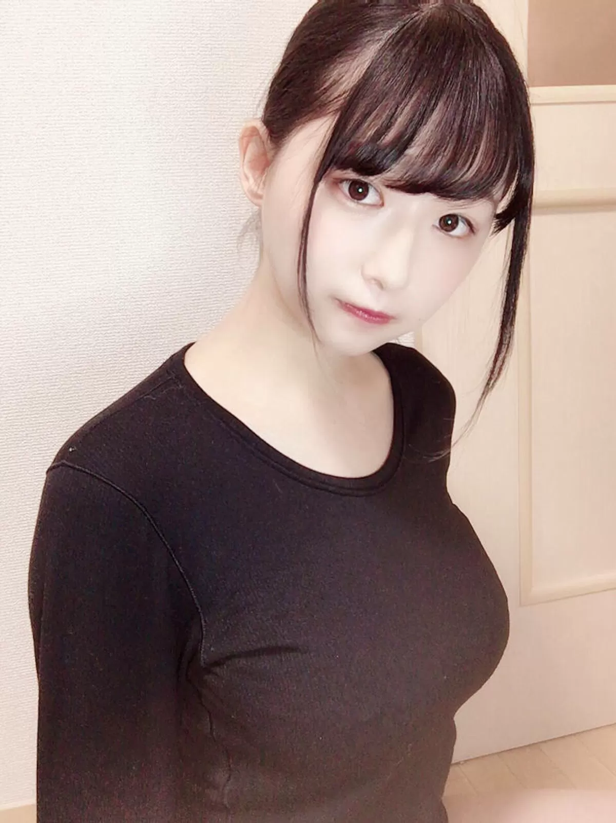 着衣巨乳エロ画像081