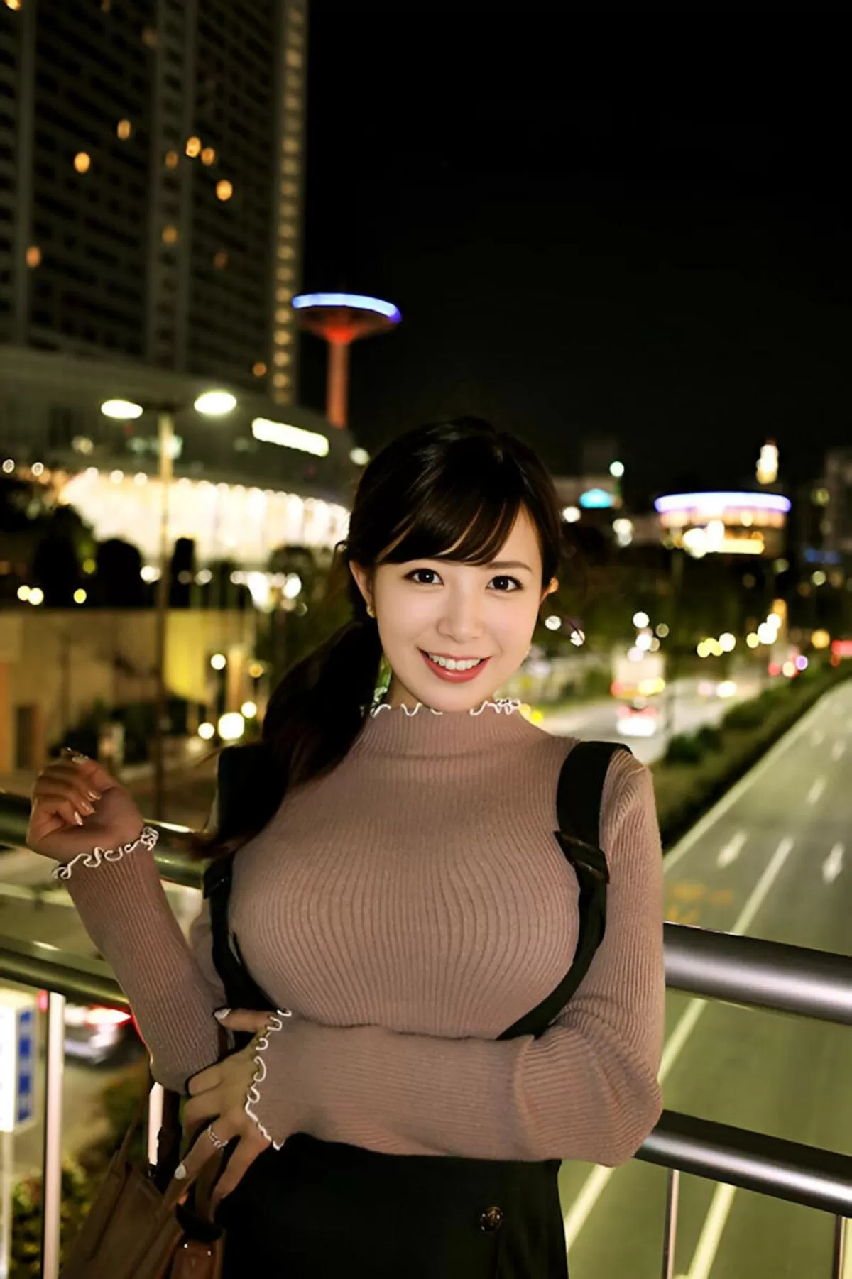 着衣巨乳エロ画像131
