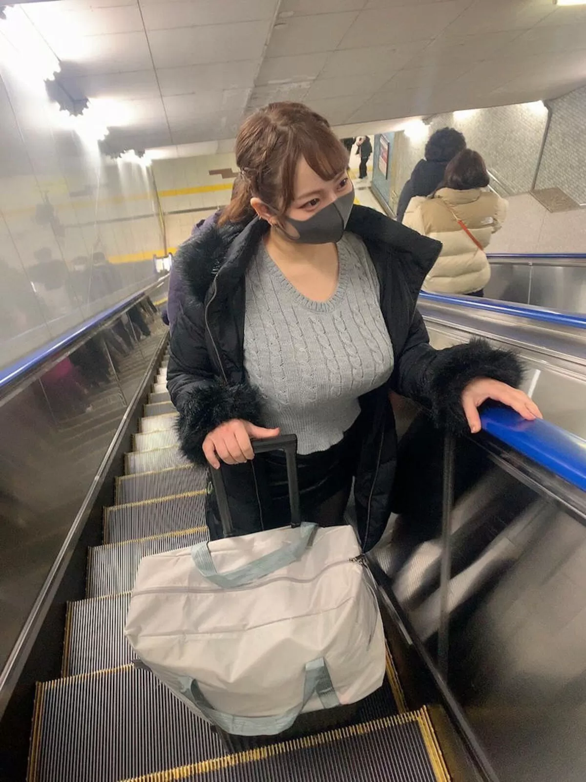 着衣巨乳エロ画像177