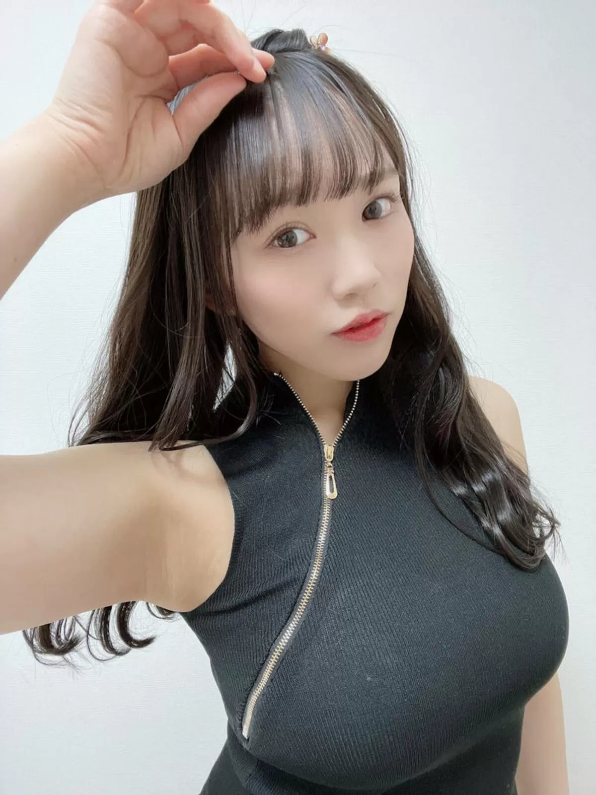 着衣巨乳エロ画像185