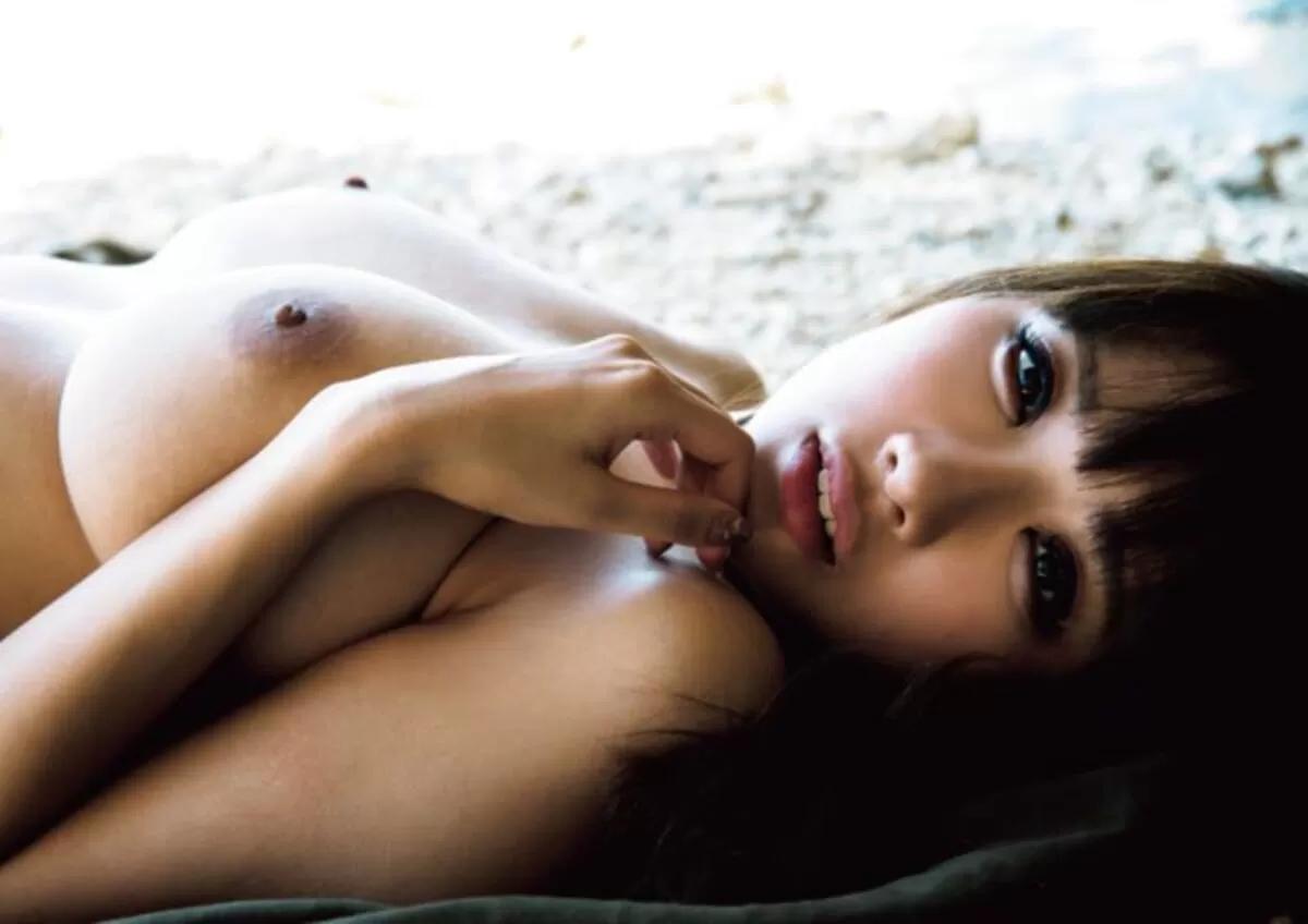 安齋らら おっぱい画像039