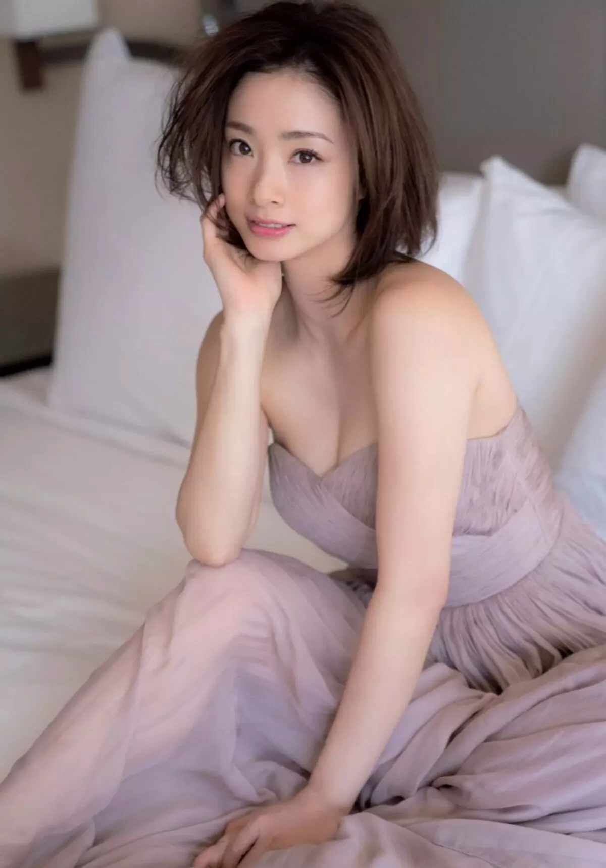 上戸彩 おっぱい画像017