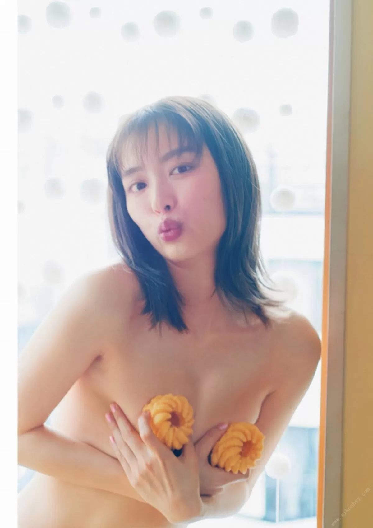 内田理央エロ画像017