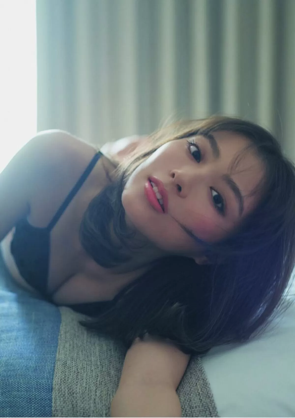 内田理央エロ画像032