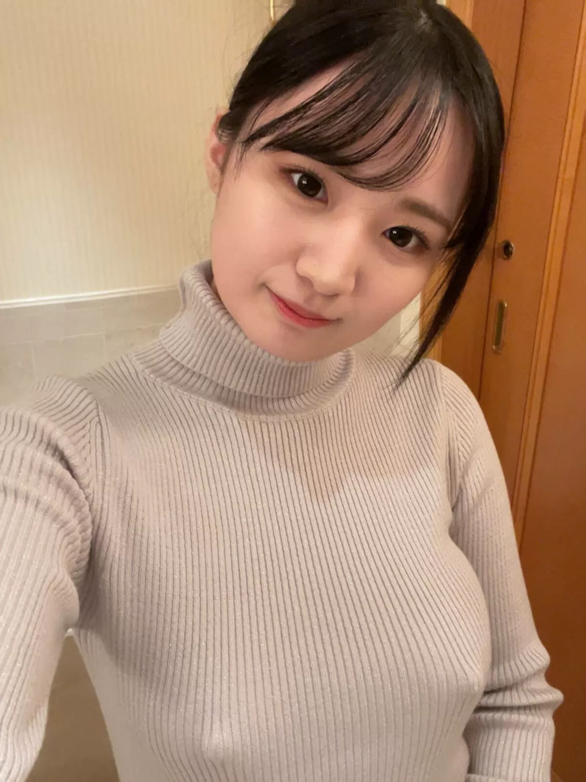 透け乳首エロ画像072