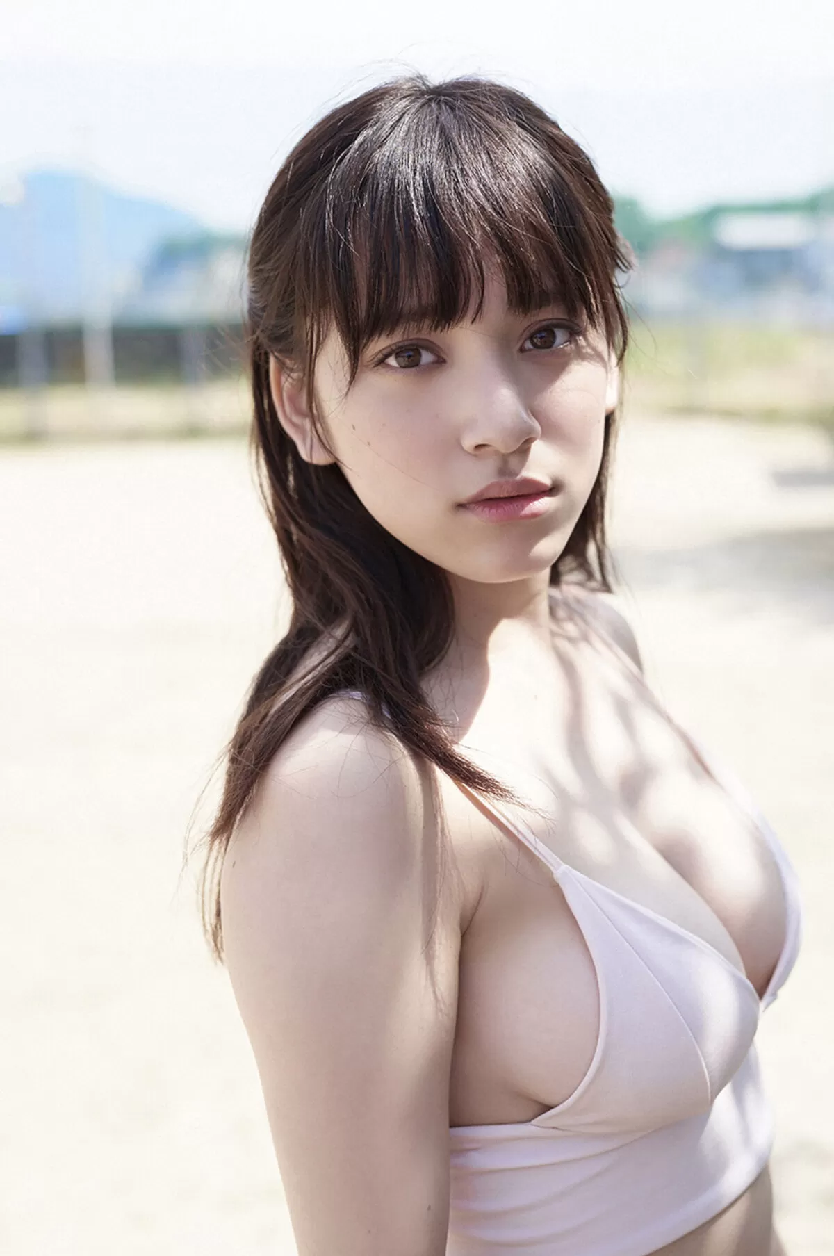 横乳エロ画像035