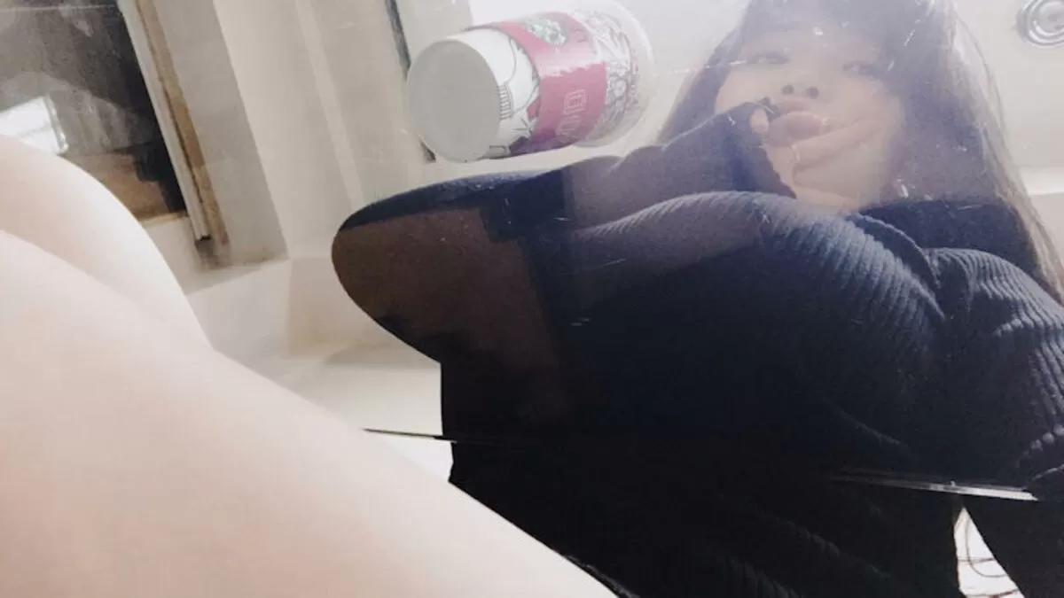 ニット巨乳エロ画像019