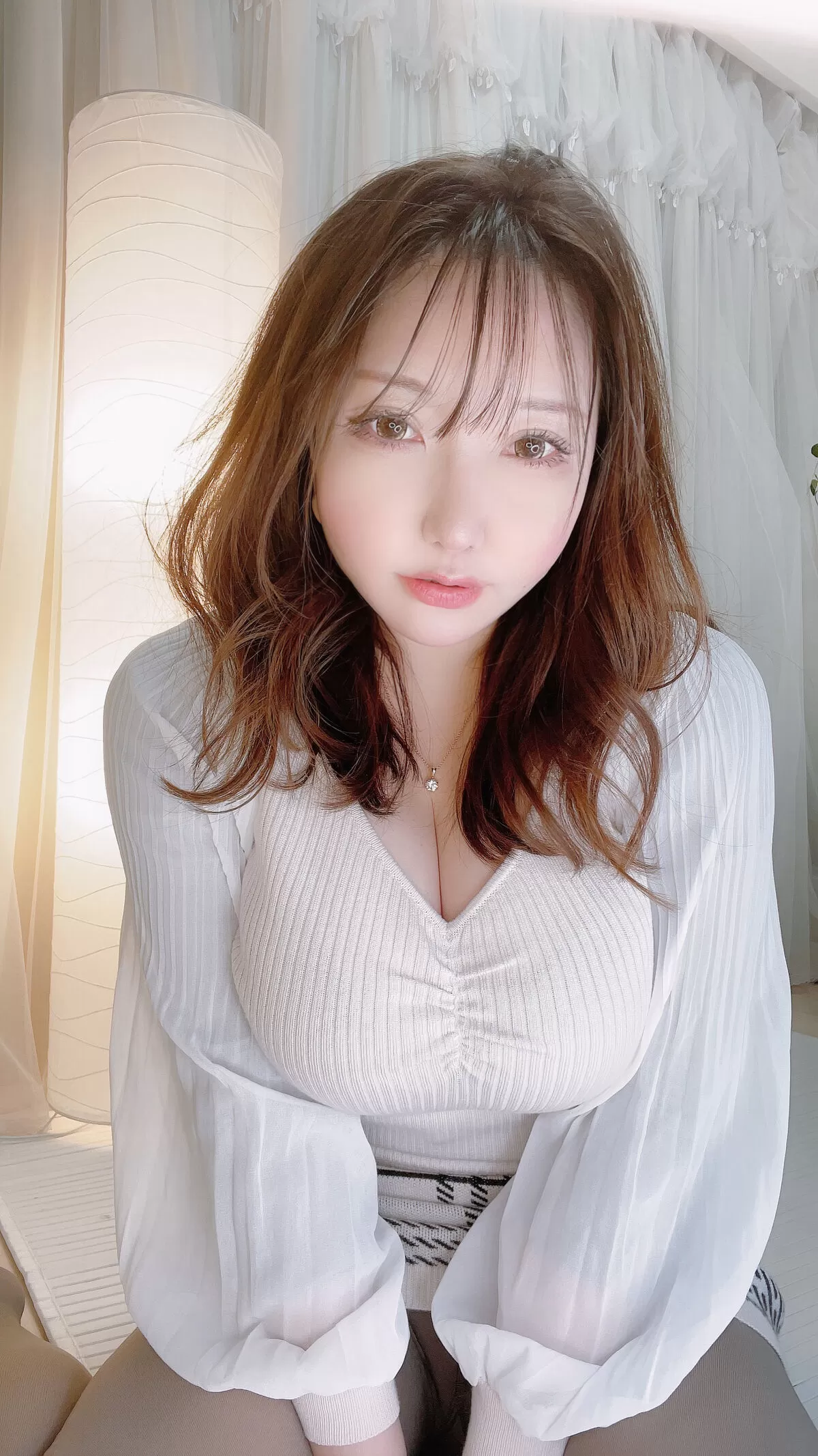 ニット巨乳エロ画像042