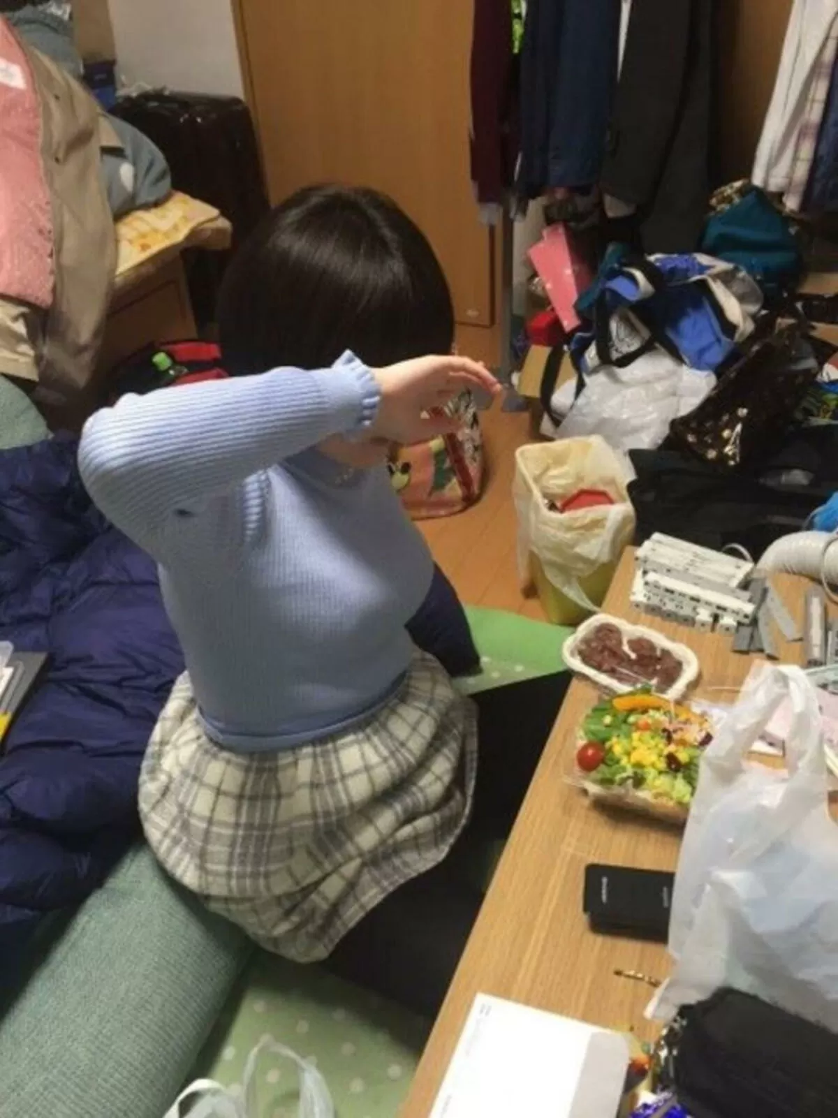 ニット巨乳エロ画像081
