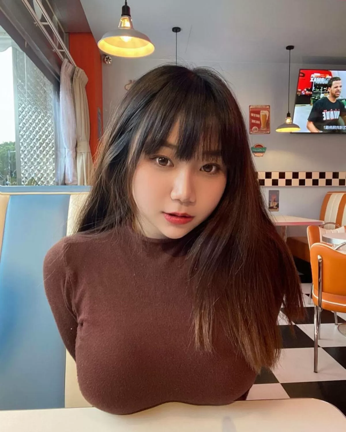 ニット巨乳エロ画像138