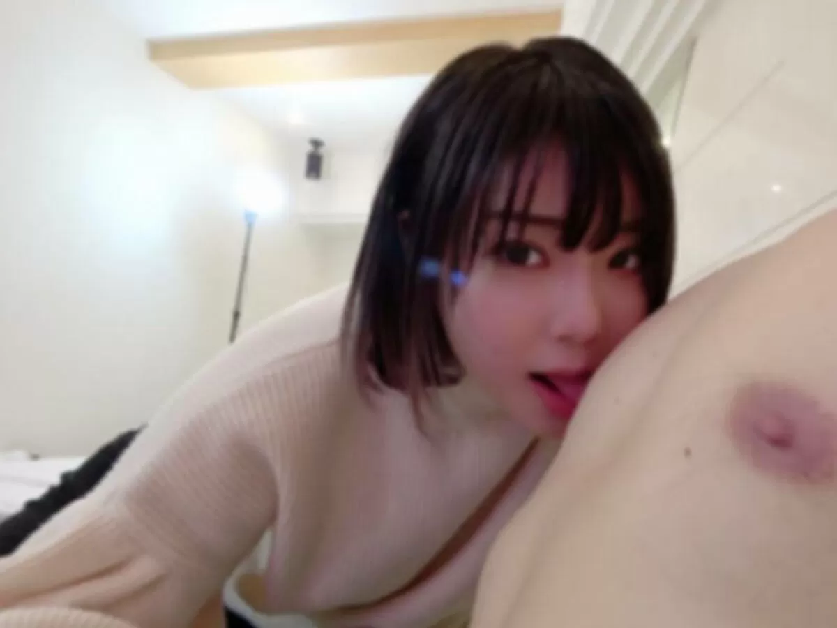 男が受け身の乳首舐めエロ画像072