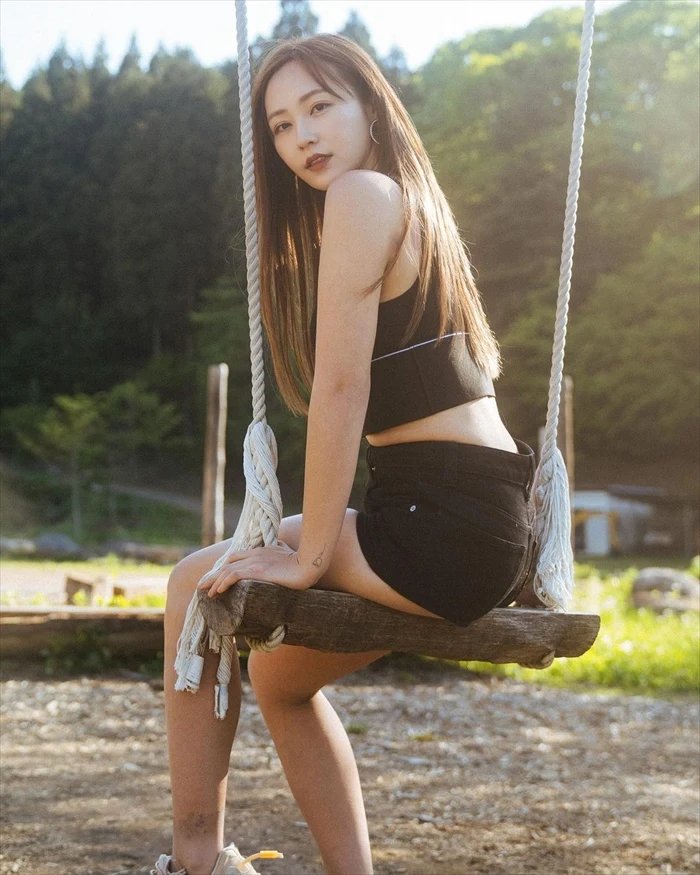 橋本甜歌エロ画像099