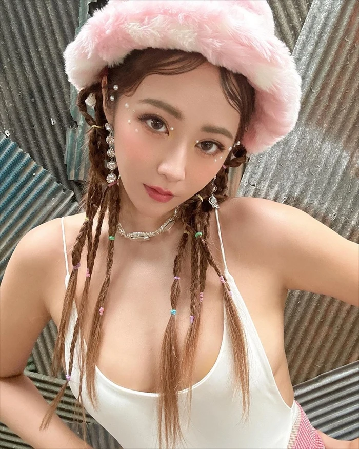 橋本甜歌エロ画像154