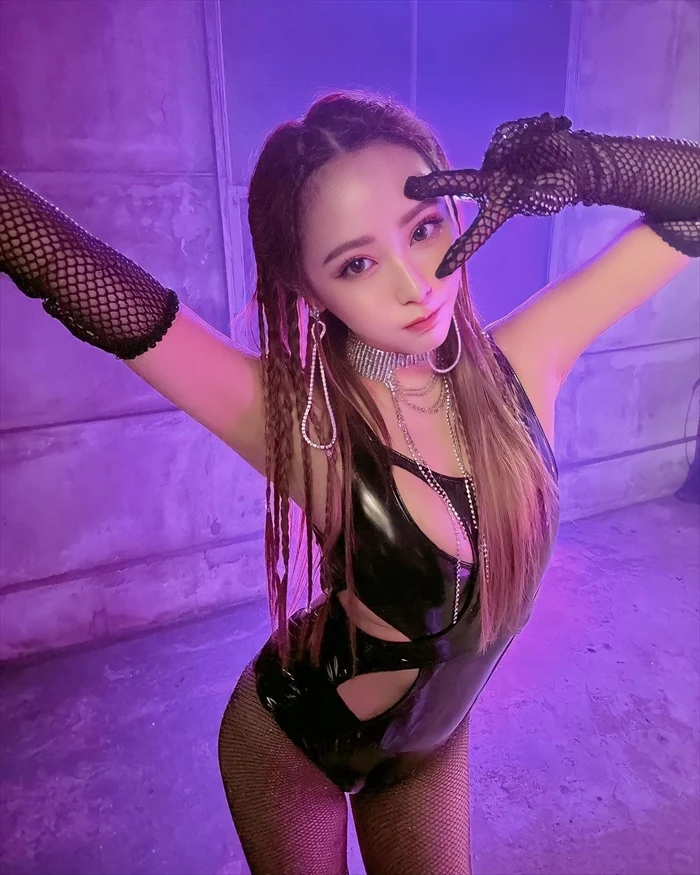 橋本甜歌エロ画像156