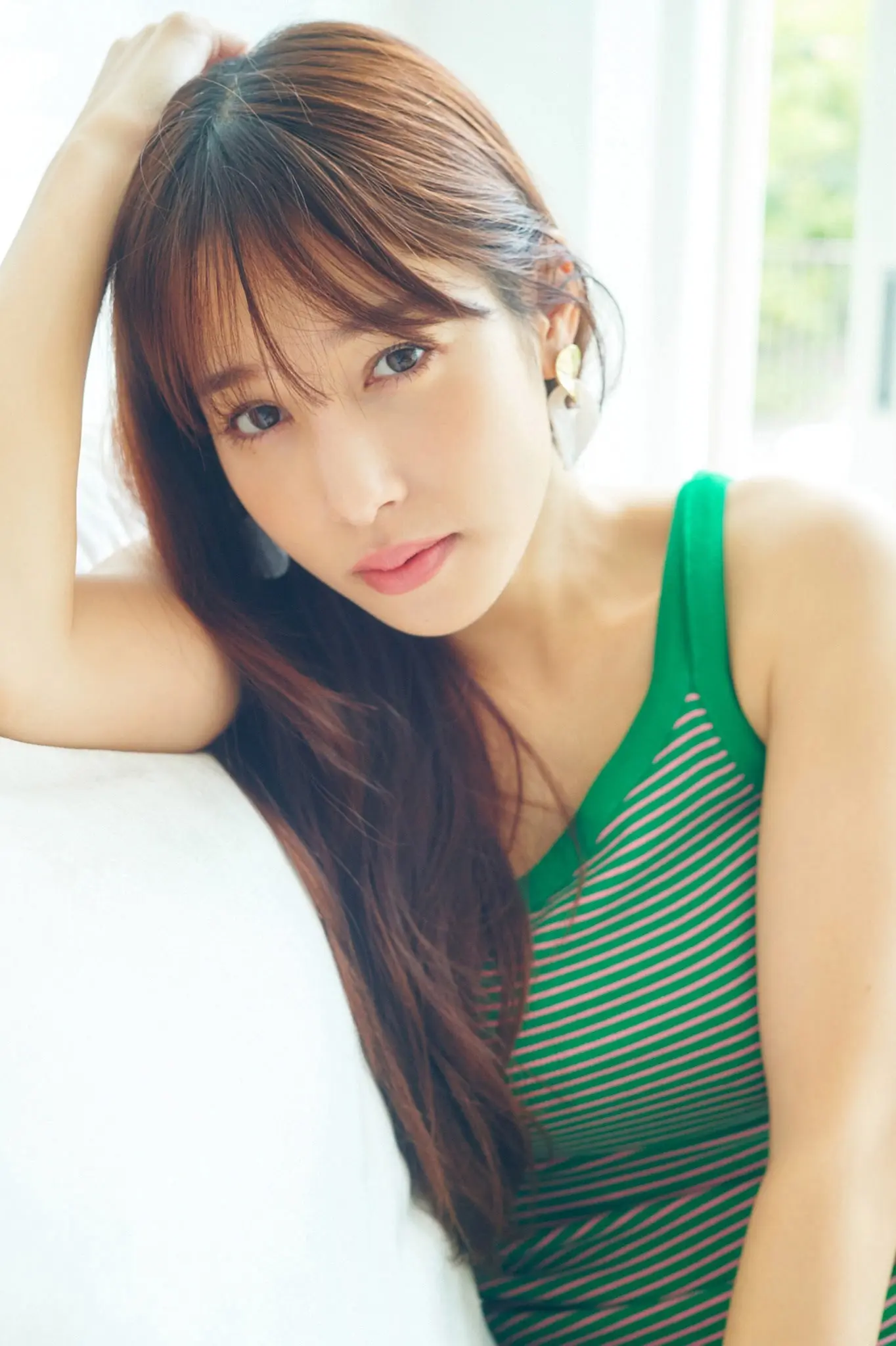 鷲見玲奈エロ画像022