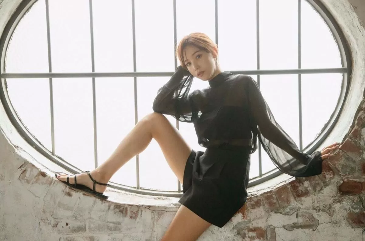 鷲見玲奈エロ画像047