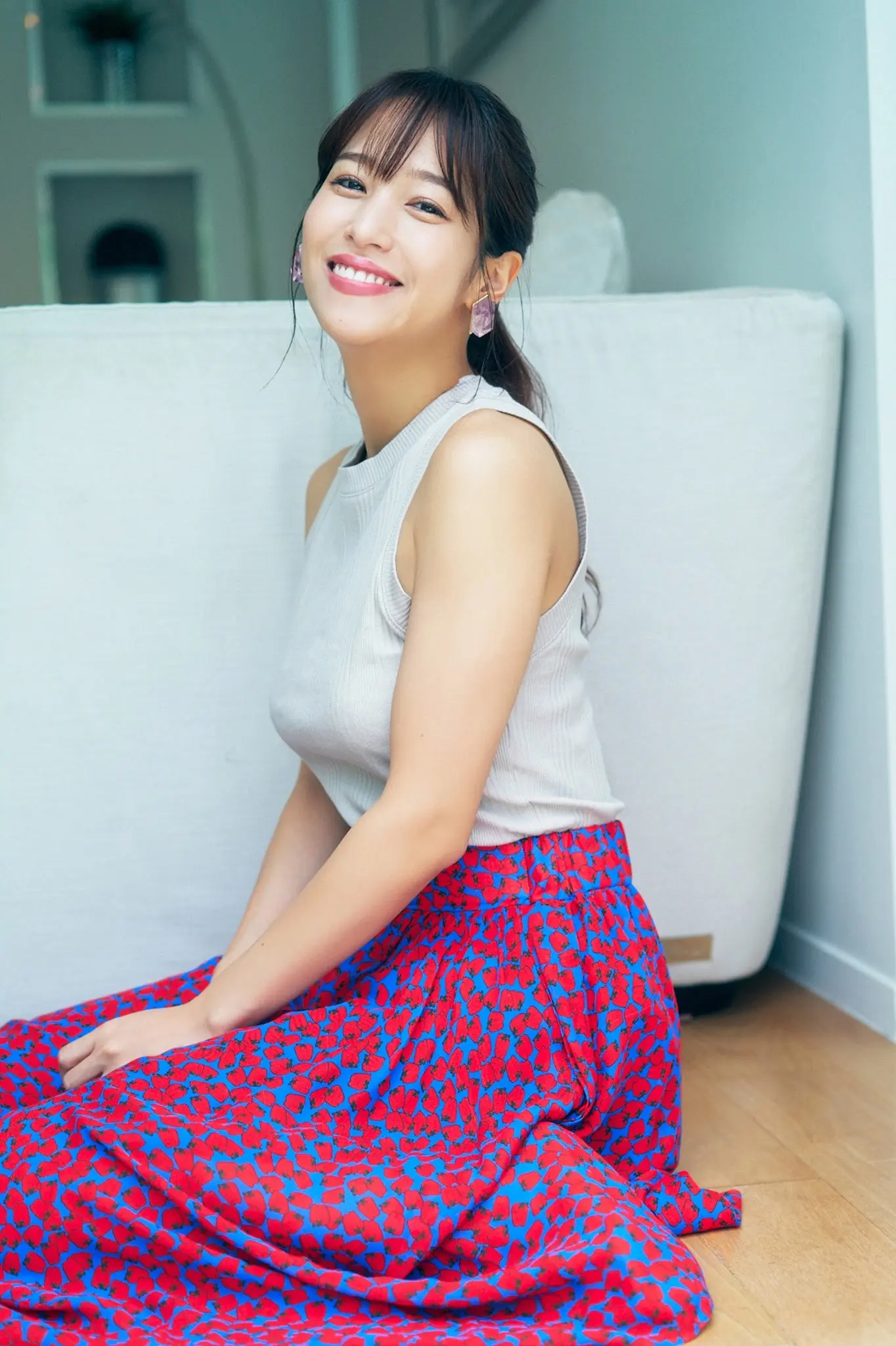 鷲見玲奈エロ画像102