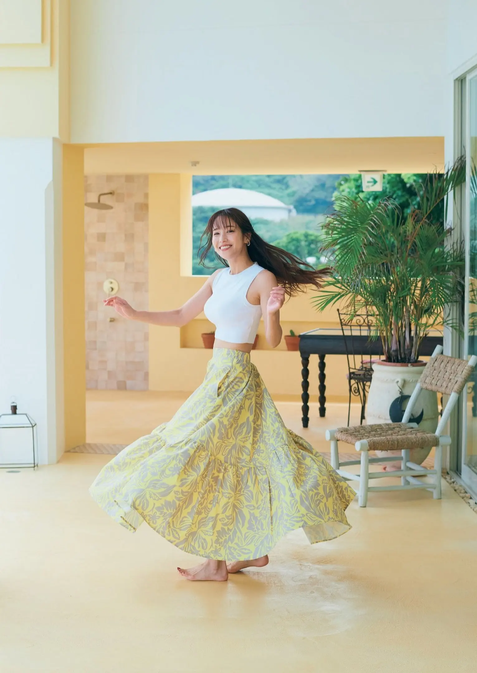 鷲見玲奈エロ画像103