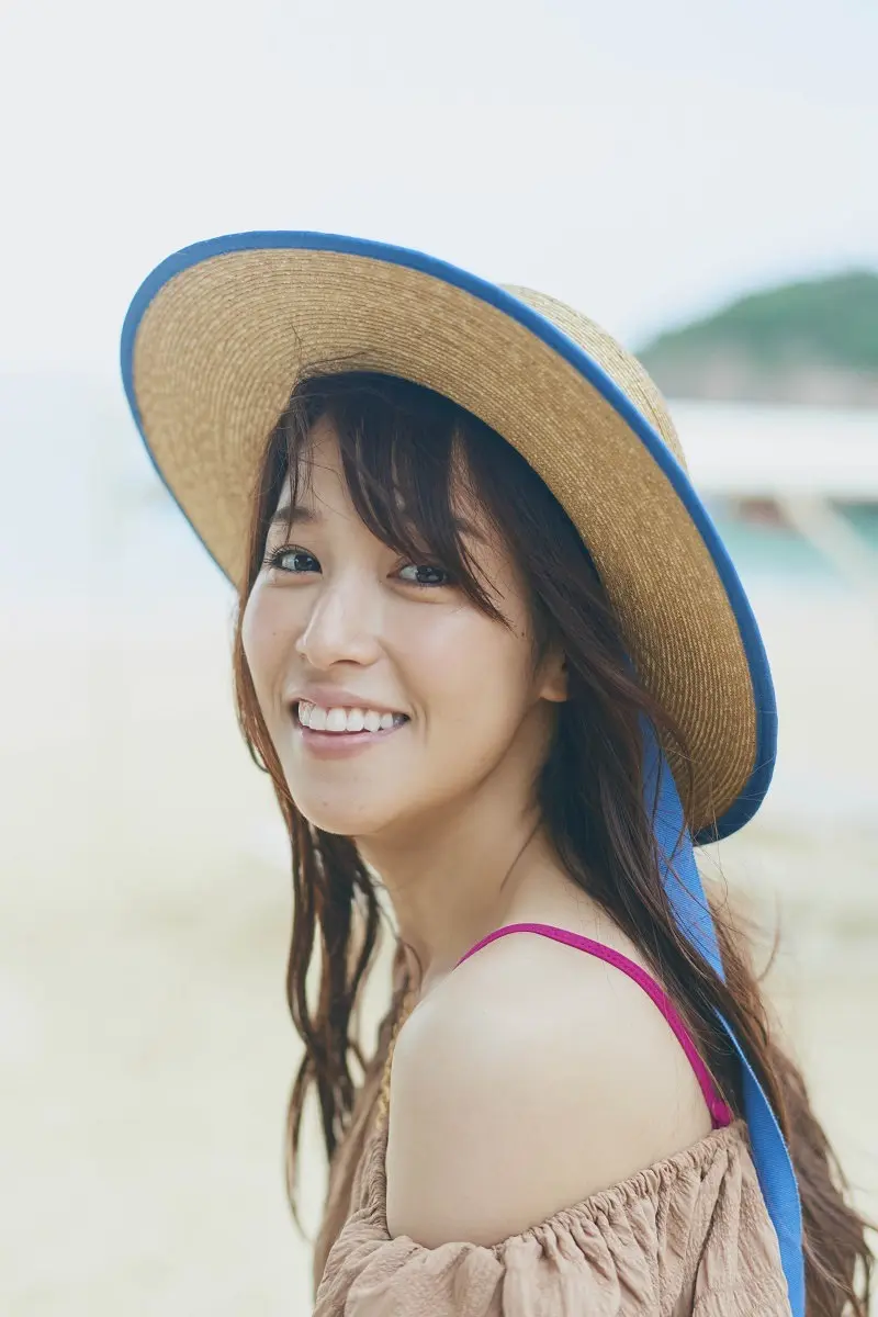 鷲見玲奈エロ画像159