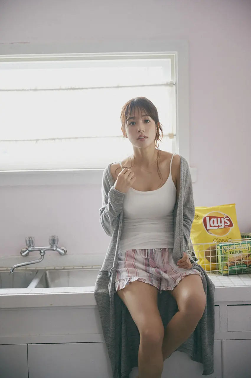 鷲見玲奈エロ画像168