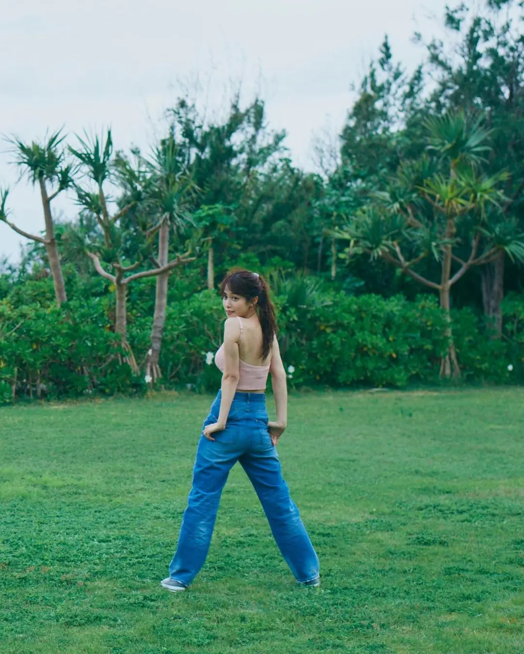 鷲見玲奈エロ画像170