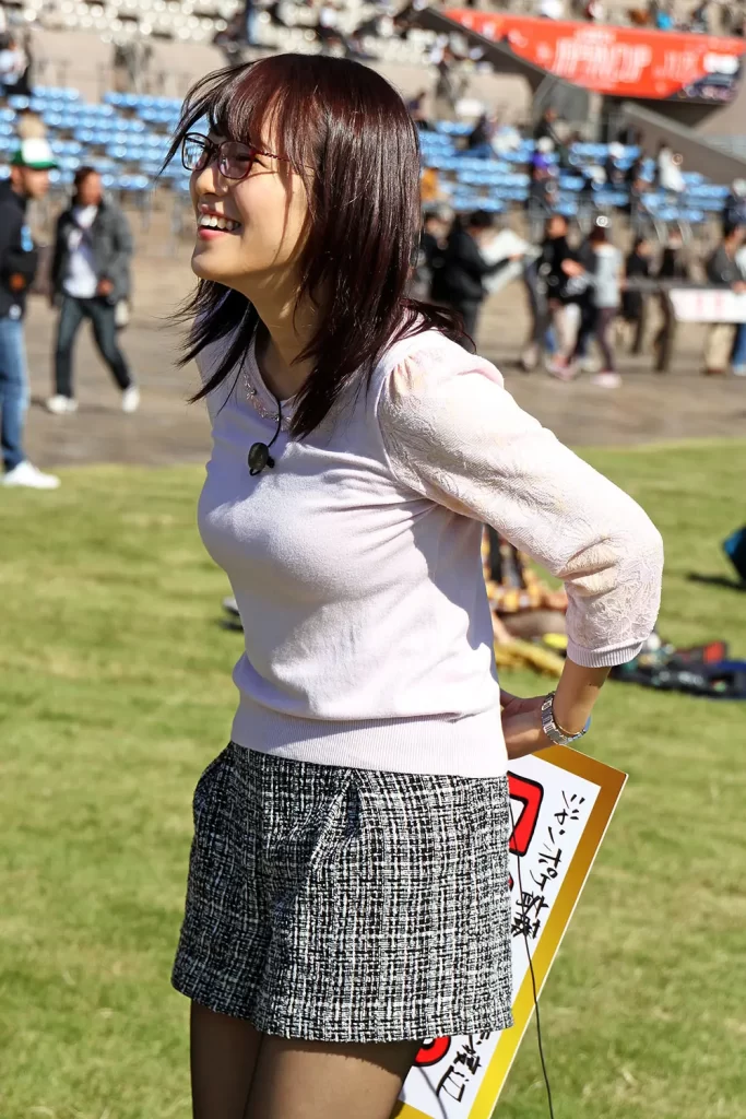 鷲見玲奈エロ画像189