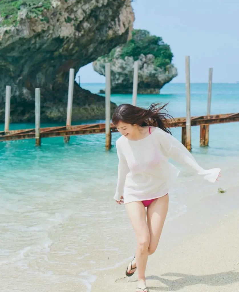 鷲見玲奈エロ画像198