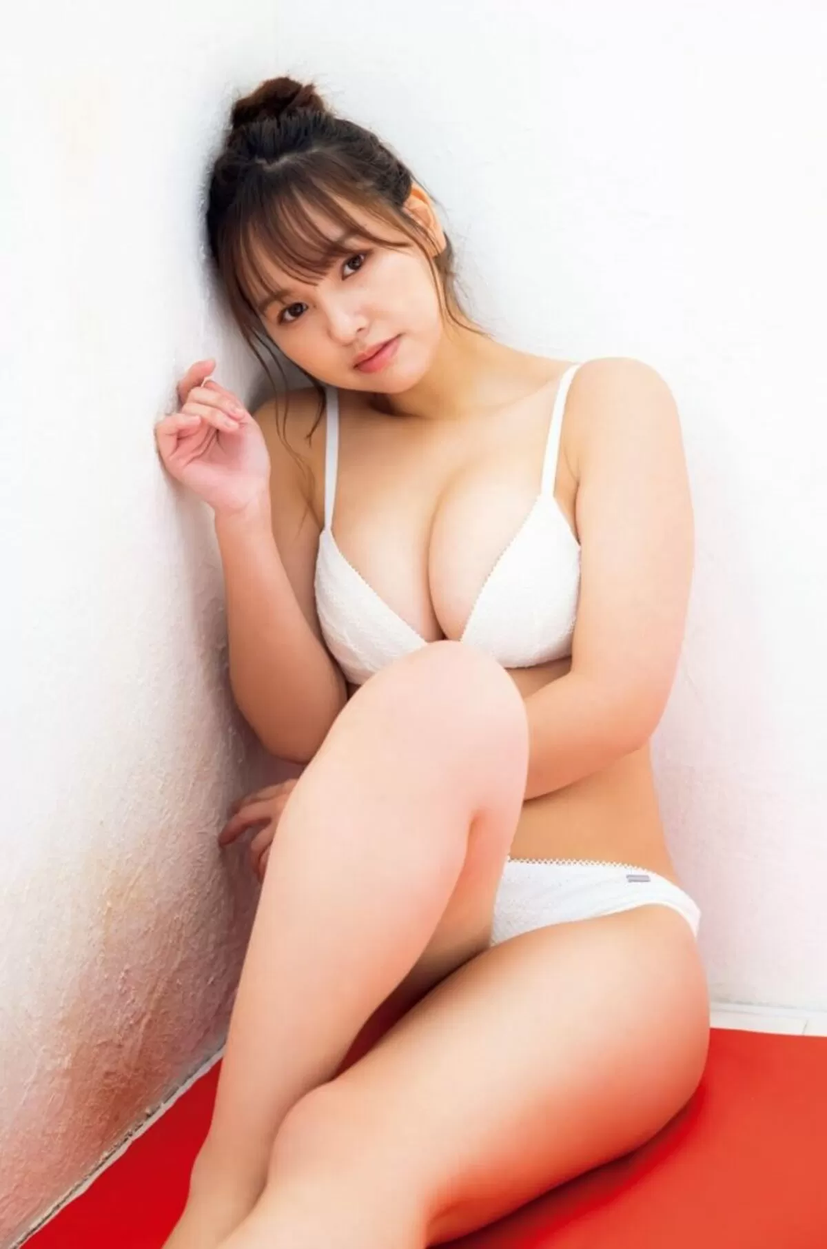 本郷柚巴エロ画像385