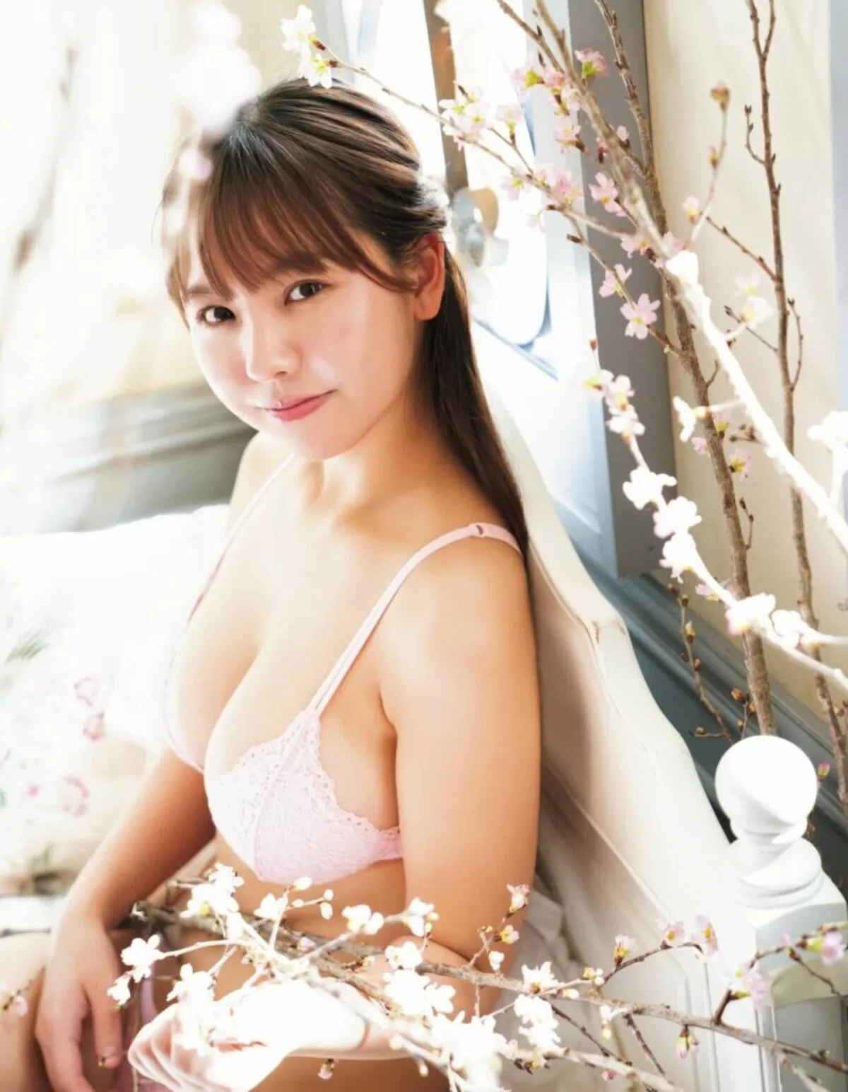 本郷柚巴エロ画像400