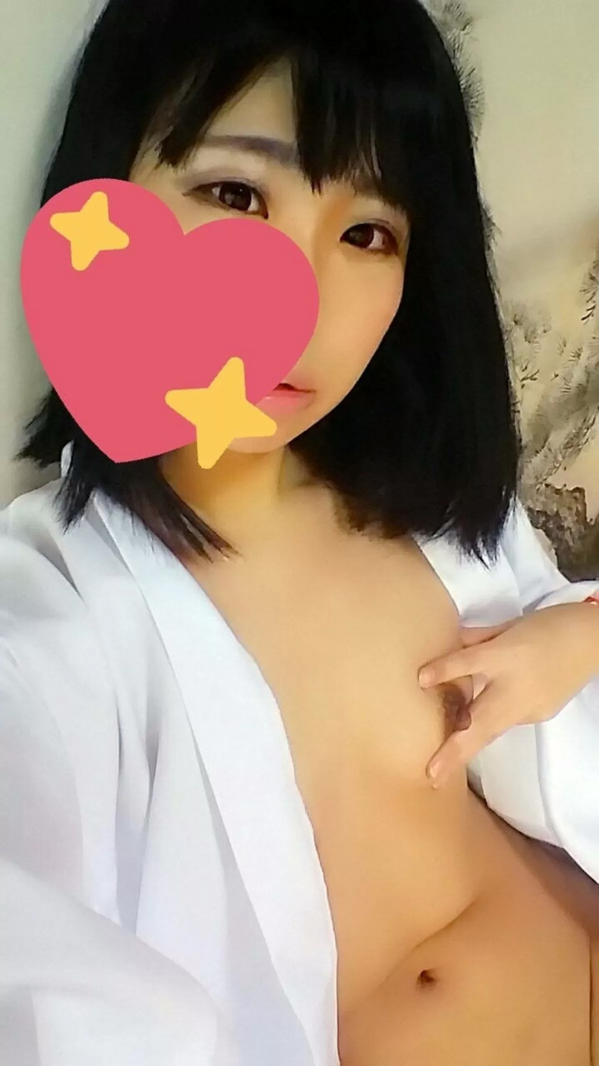 黒乳首自撮りエロ画像047