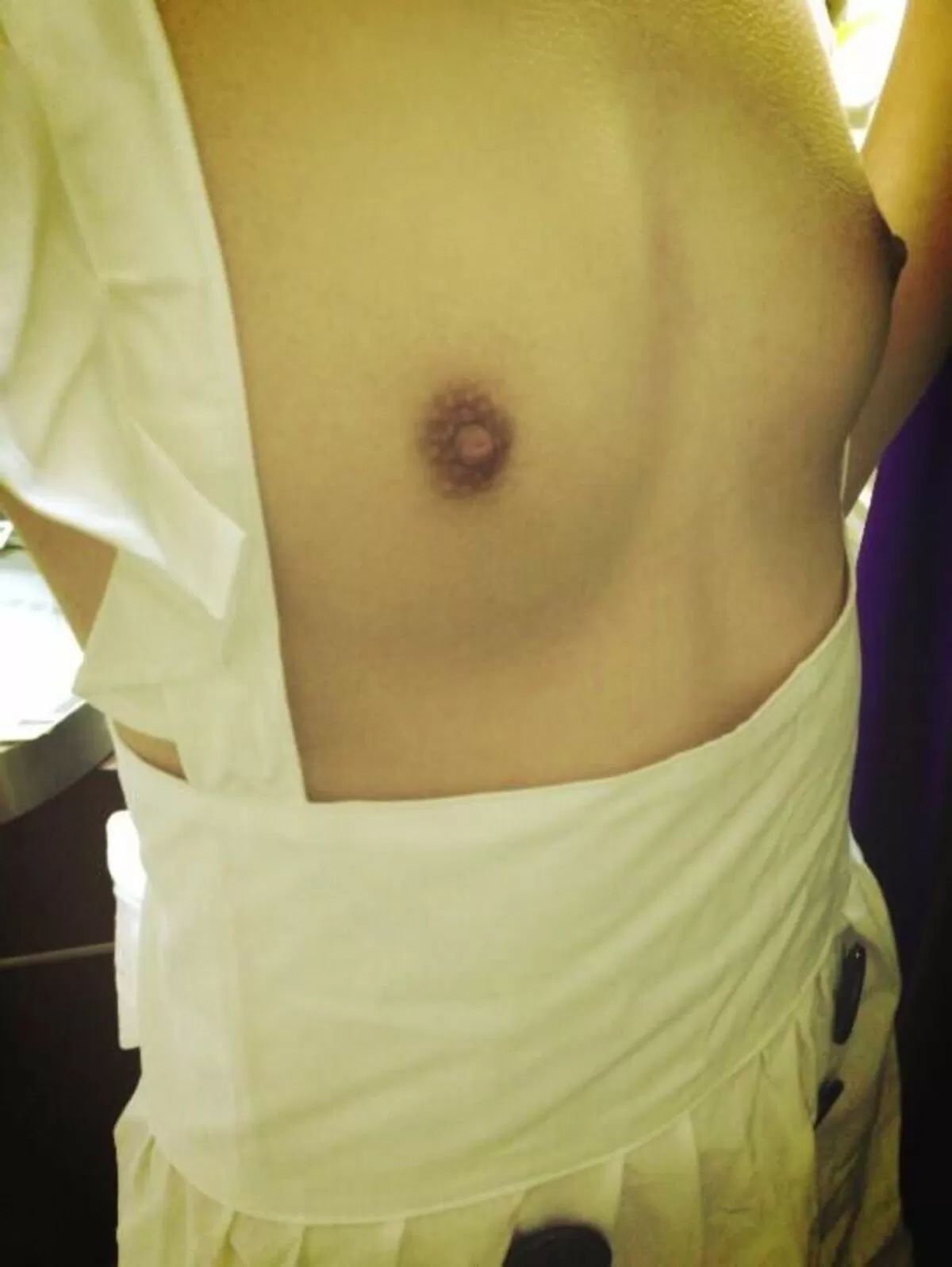 黒乳首自撮りエロ画像094