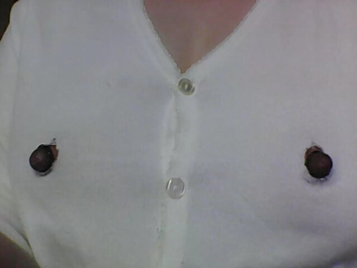 黒乳首自撮りエロ画像099