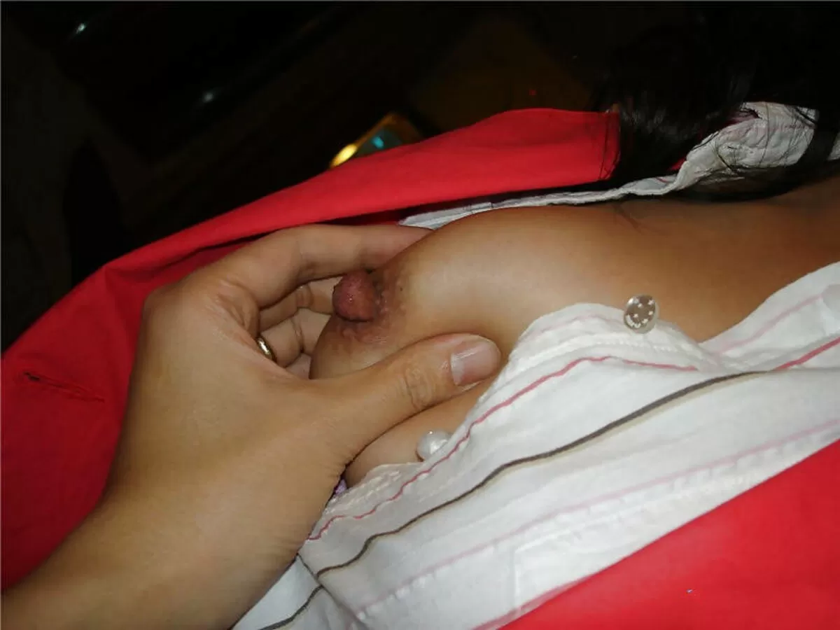 熟女乳首エロ画像123