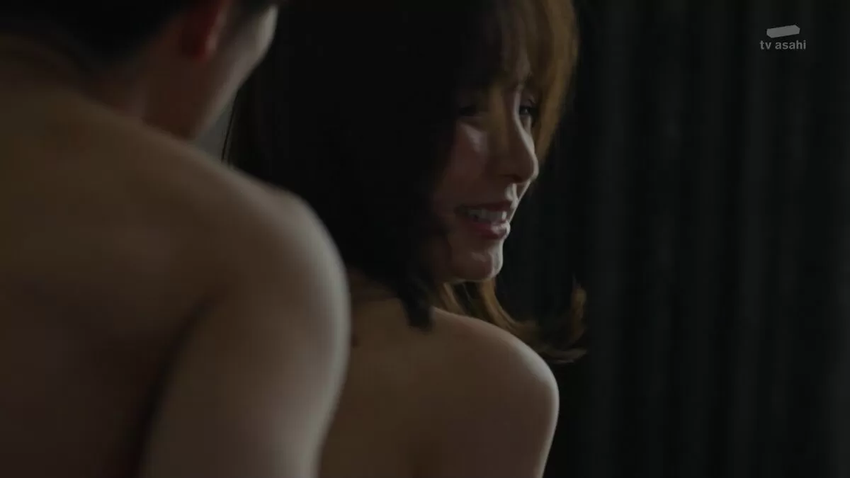 篠田麻里子エロ画像027