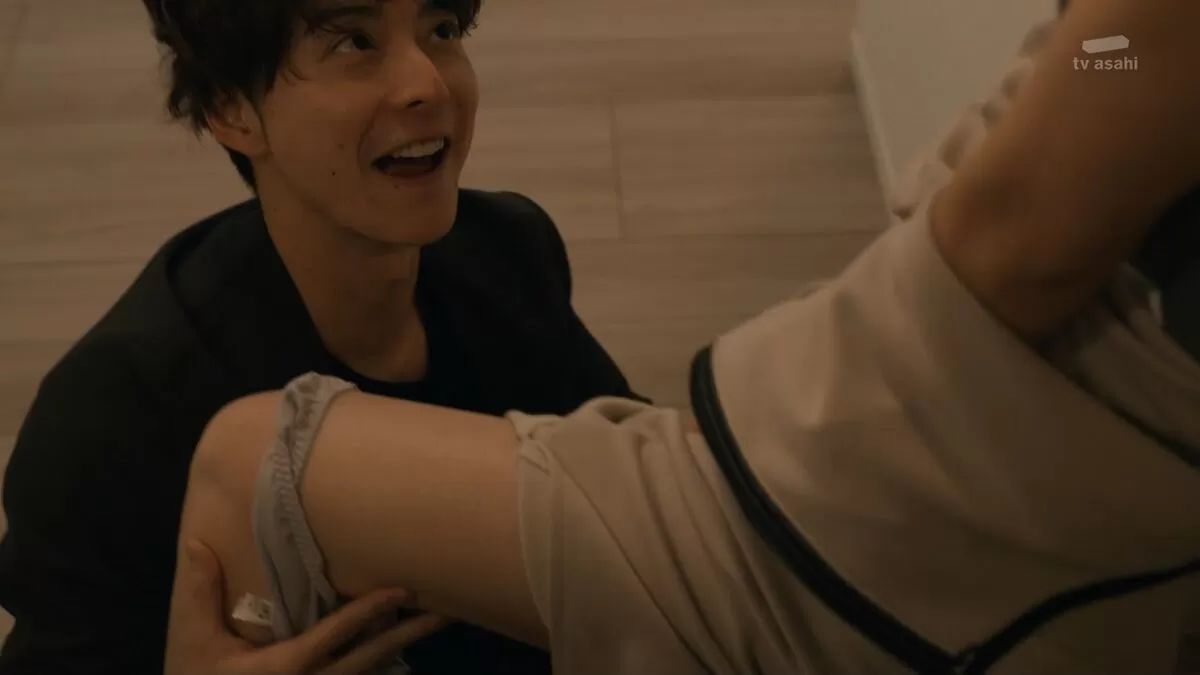 篠田麻里子エロ画像033