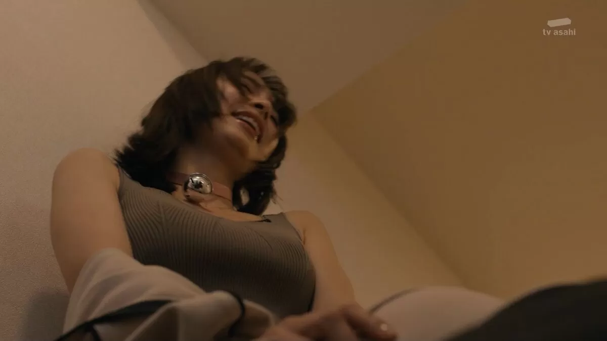 篠田麻里子エロ画像034