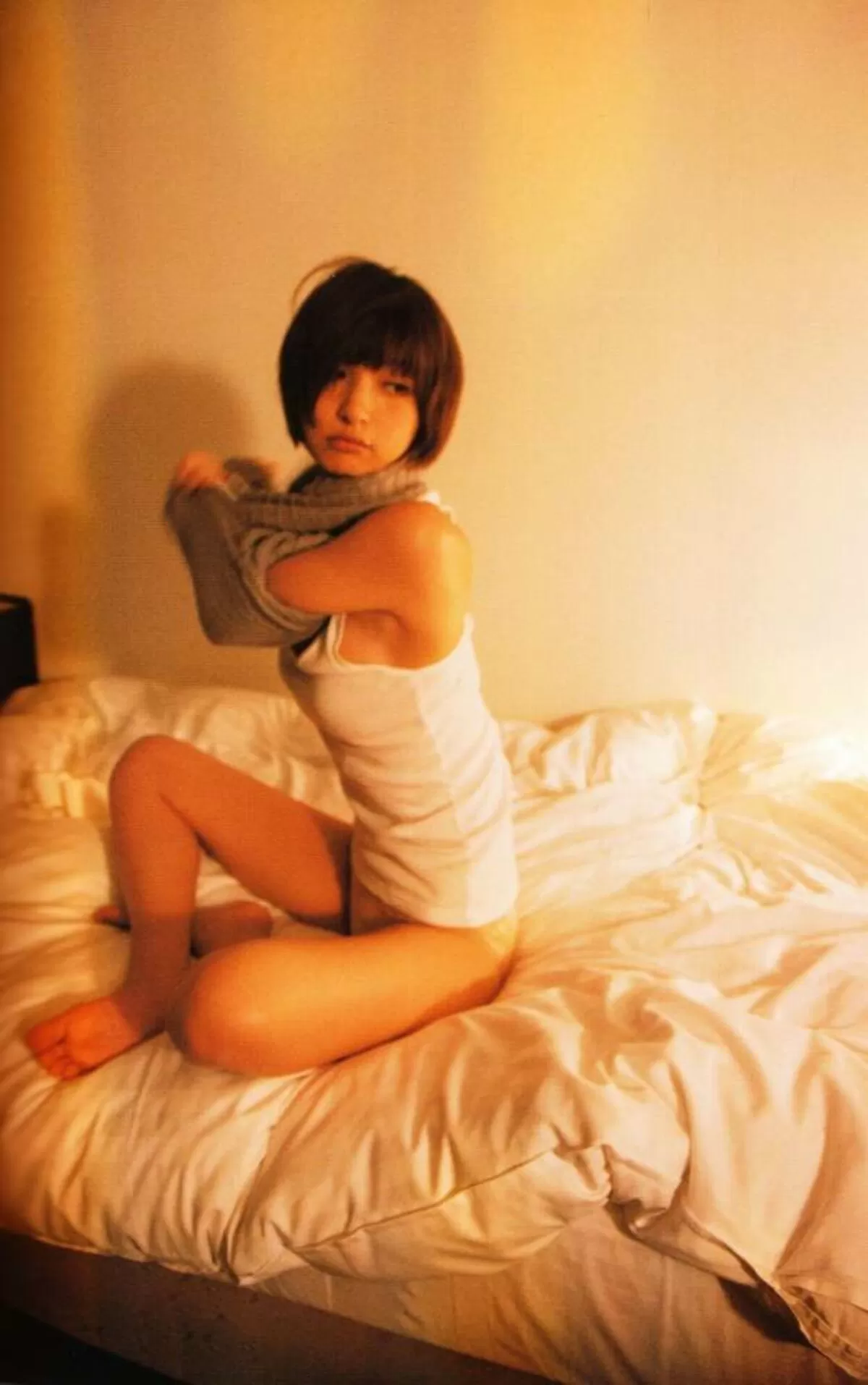 篠田麻里子エロ画像080