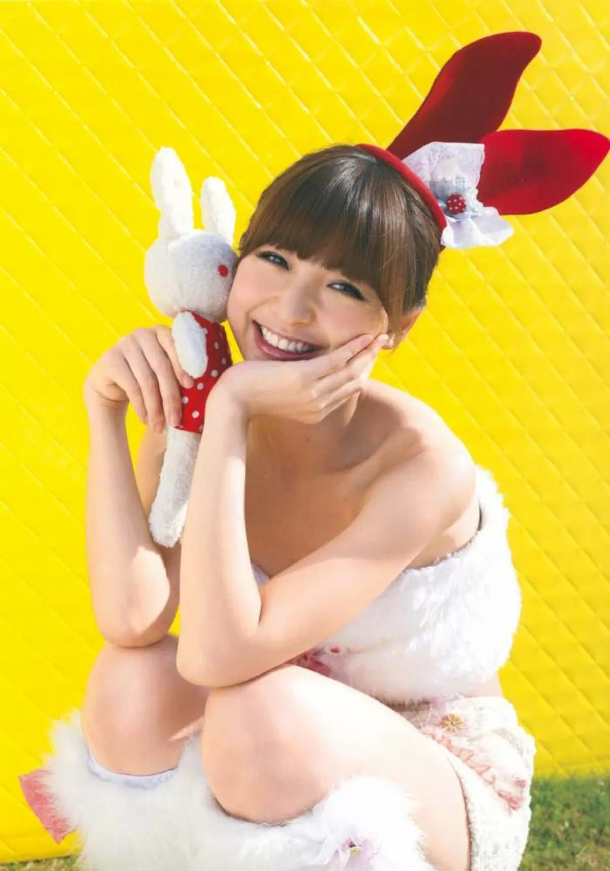 篠田麻里子エロ画像105