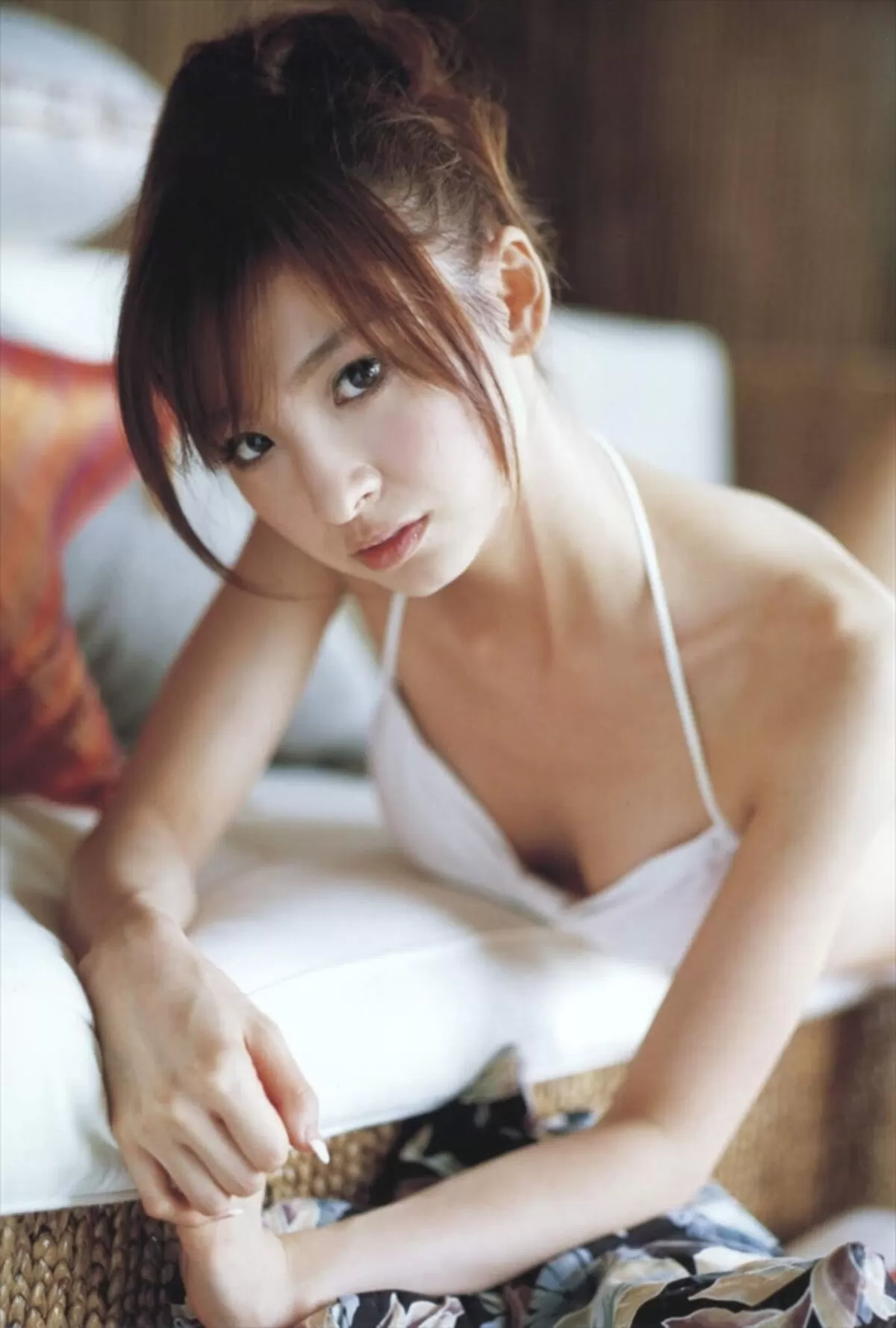 篠田麻里子エロ画像147