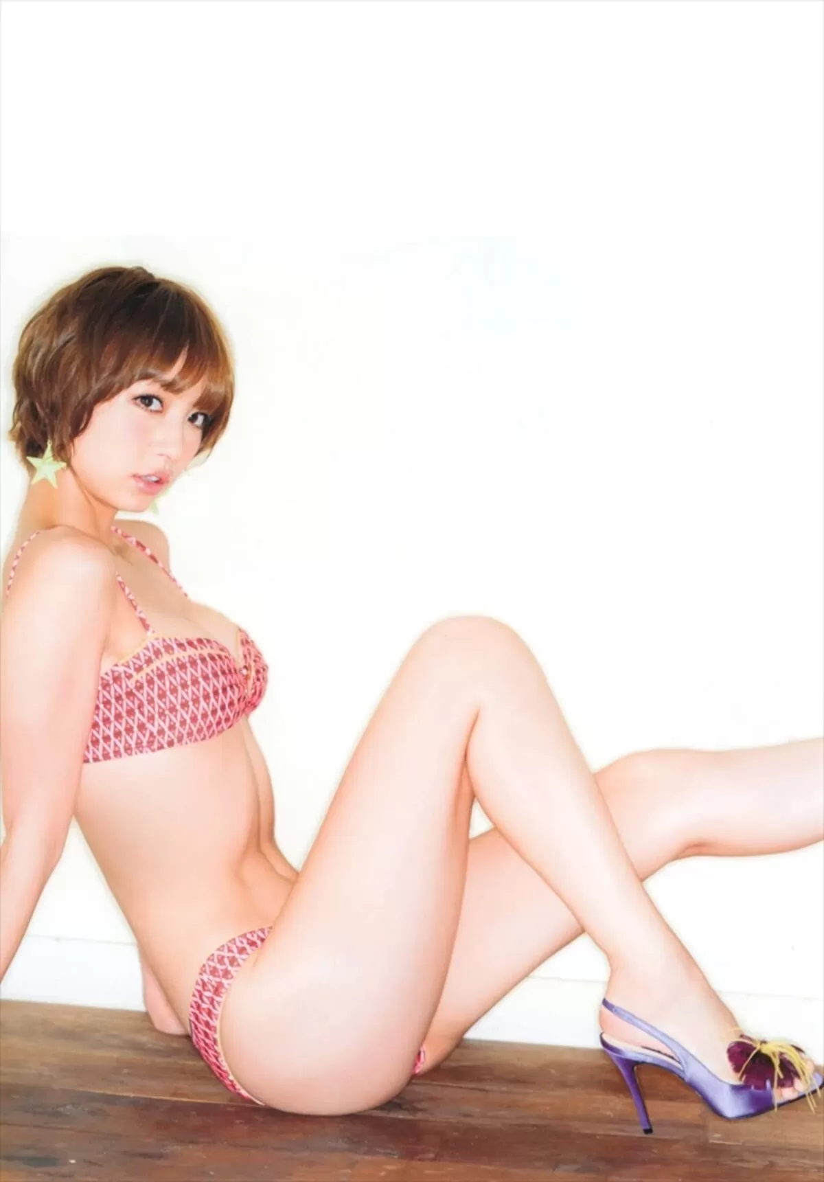 篠田麻里子エロ画像208