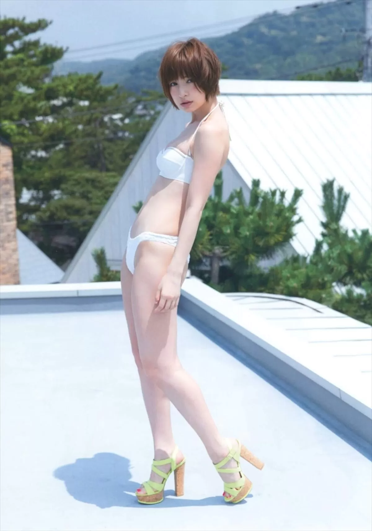 篠田麻里子エロ画像235