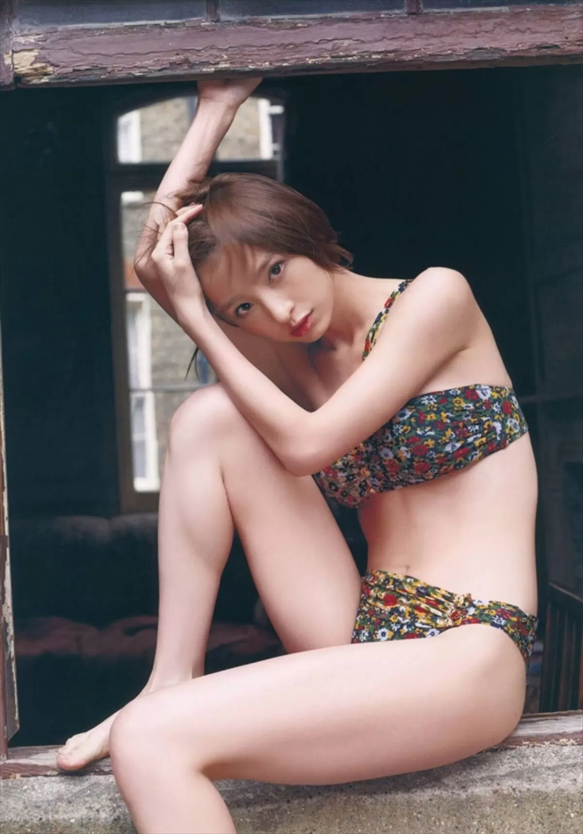 篠田麻里子エロ画像255